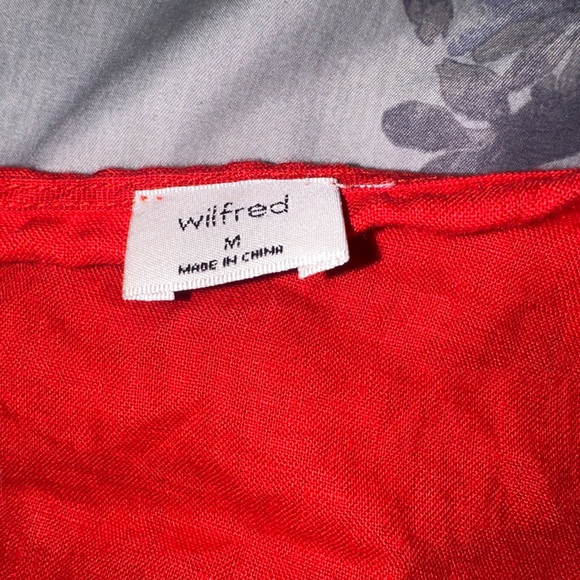 Aritiza front tie crop top - Picture 2 of 2